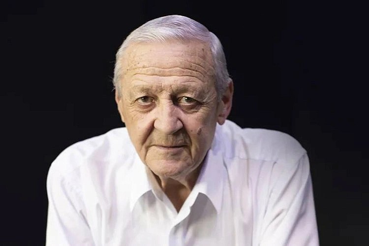 Фото: 15 Регион