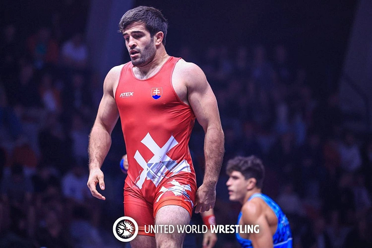 Фото: 15 Регион