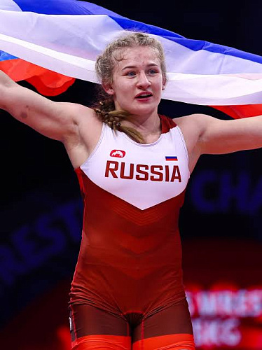 Фото: https://img.championat.com/8PQHsZDAcrzX2hOWhv02KFM0oRxECvORakt_OGBILJw/p(w:732/h:488)/news/big/j/n/alina-kasabieva-zavoevala-zoloto-chempionata-mira-po-sportivnoj-borbe_17931963901326882618.jpg